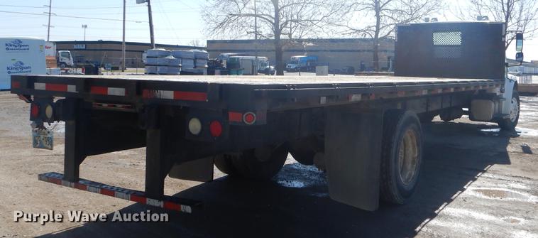 image for item FQ9570 2007 Freightliner Business Class M2 flatbed truck