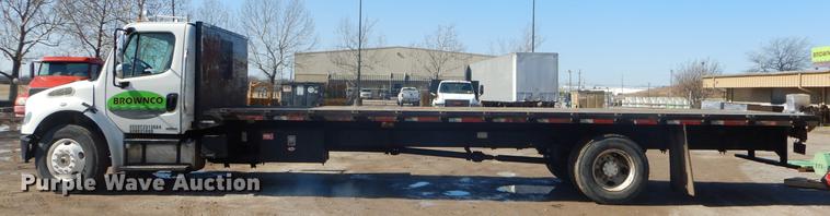 image for item FQ9570 2007 Freightliner Business Class M2 flatbed truck