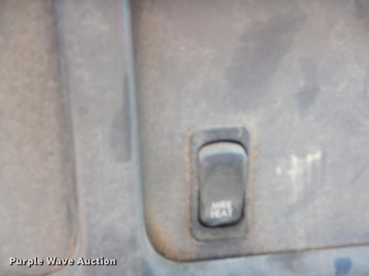 image for item FQ9570 2007 Freightliner Business Class M2 flatbed truck