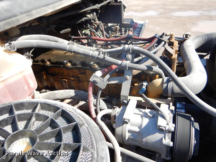 image for item FQ9570 2007 Freightliner Business Class M2 flatbed truck