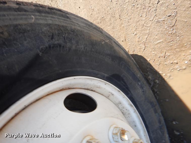 image for item FQ9570 2007 Freightliner Business Class M2 flatbed truck