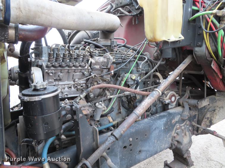 image for item L1492 1997 Ford LT8000 truck cab and chassis