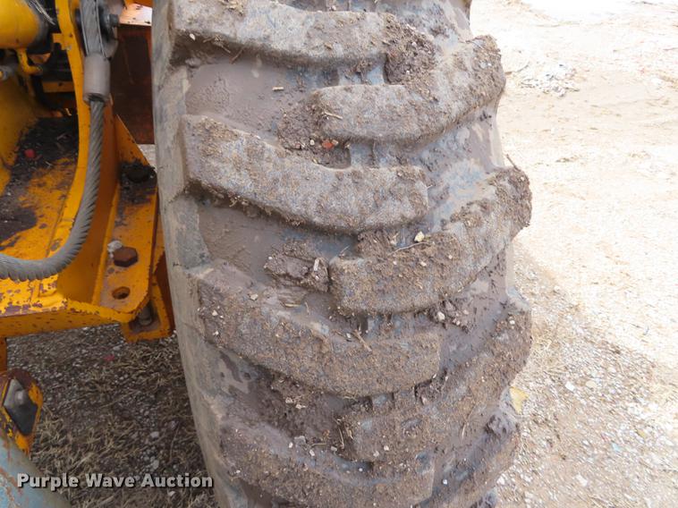 image for item L1494 1998 JCB 930 forklift