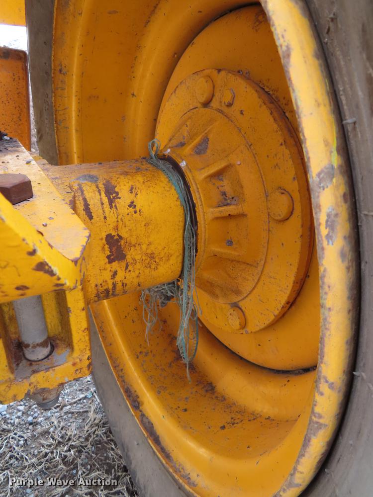 image for item L1494 1998 JCB 930 forklift