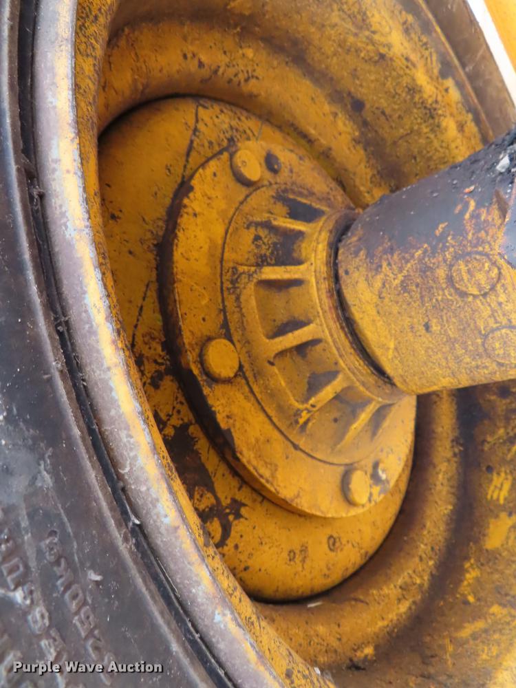 image for item L1494 1998 JCB 930 forklift