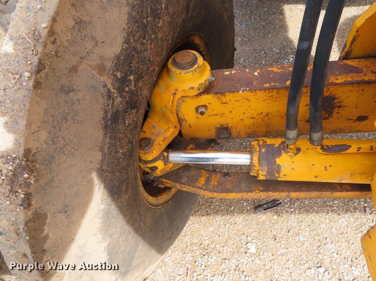 image for item L1494 1998 JCB 930 forklift