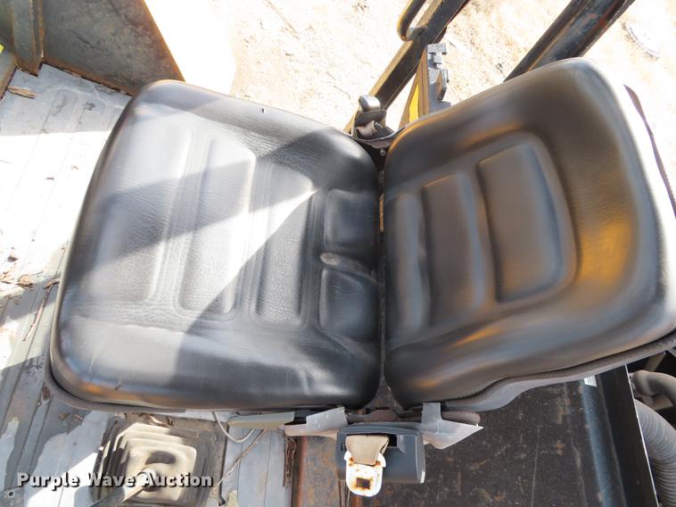 image for item L1494 1998 JCB 930 forklift