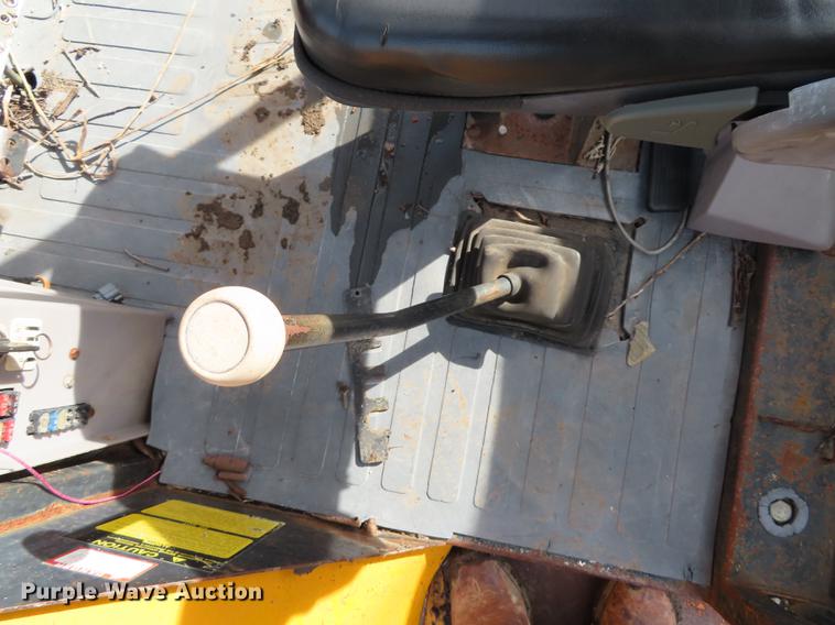 image for item L1494 1998 JCB 930 forklift