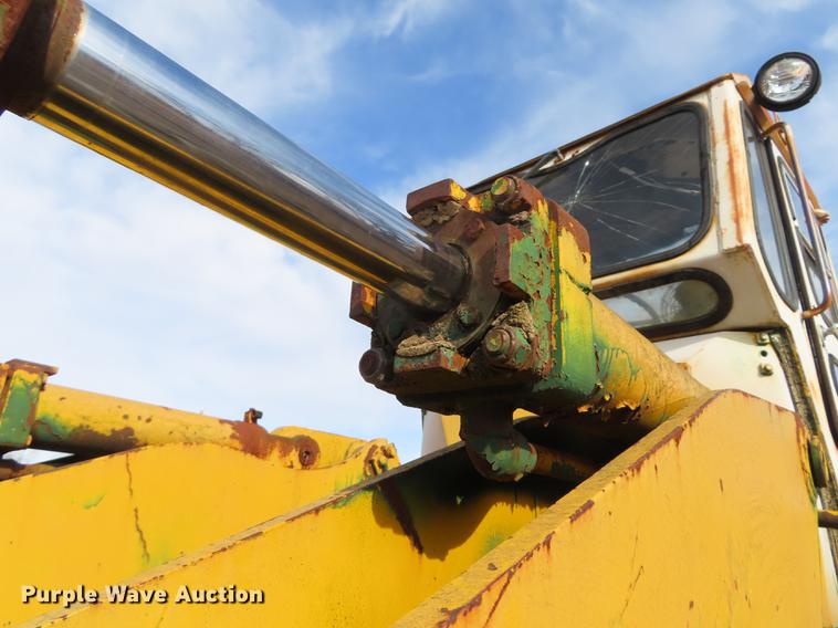 image for item L1495 Clark 55B wheel loader