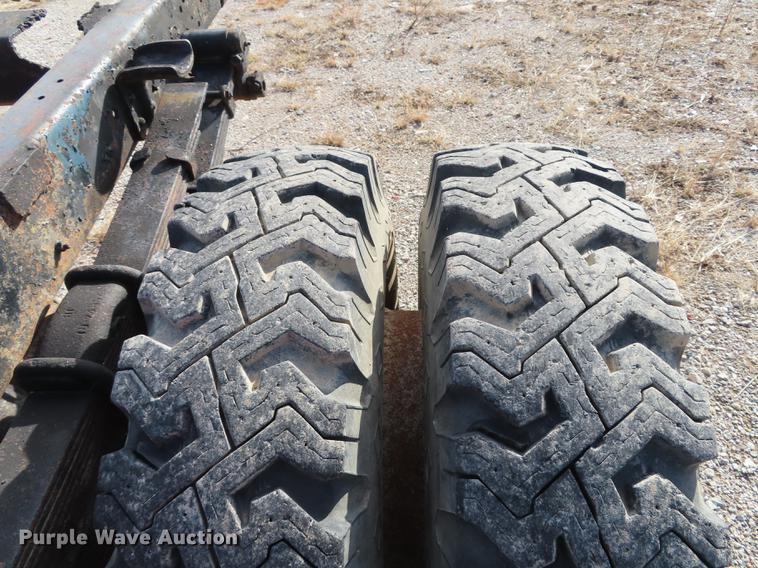 image for item L1496 1966 International 1700 truck cab and chassis