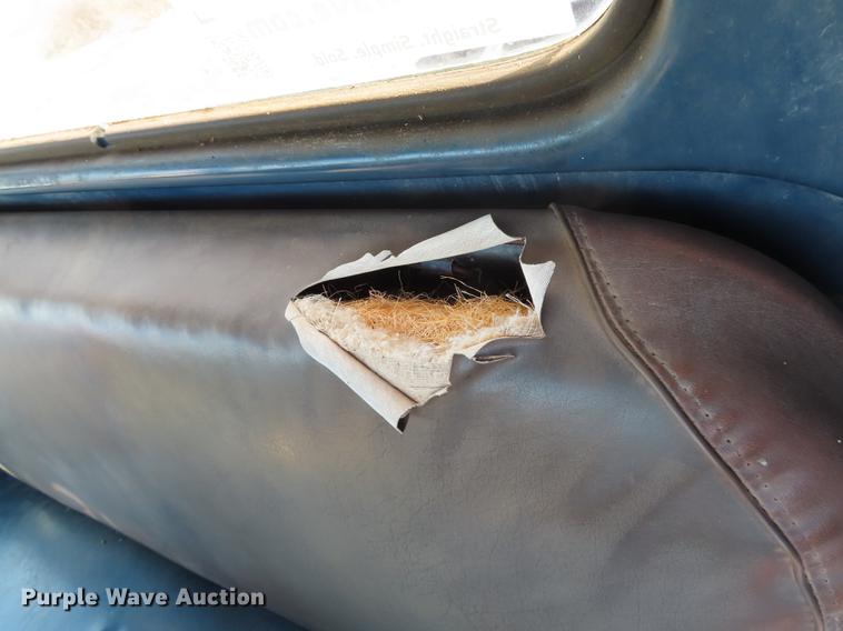 image for item L1496 1966 International 1700 truck cab and chassis