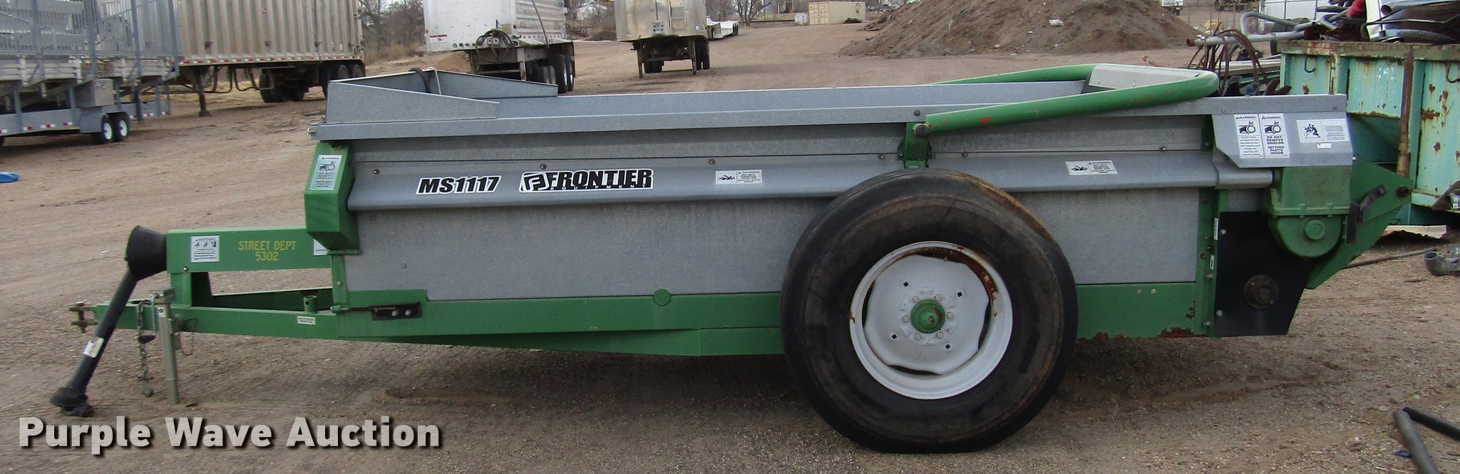Frontier MS1117 manure spreader in TX Item DB6883 sold