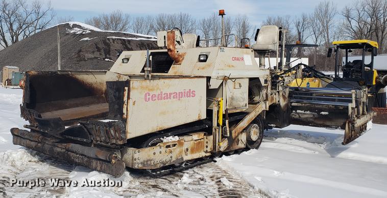image for item AV9283 Cedarapids CR461 Greyhound paver