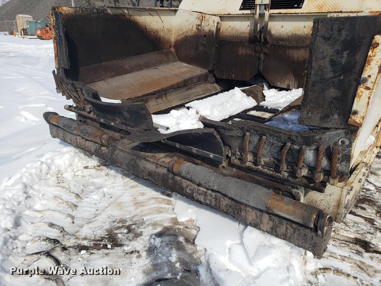 image for item AV9283 Cedarapids CR461 Greyhound paver