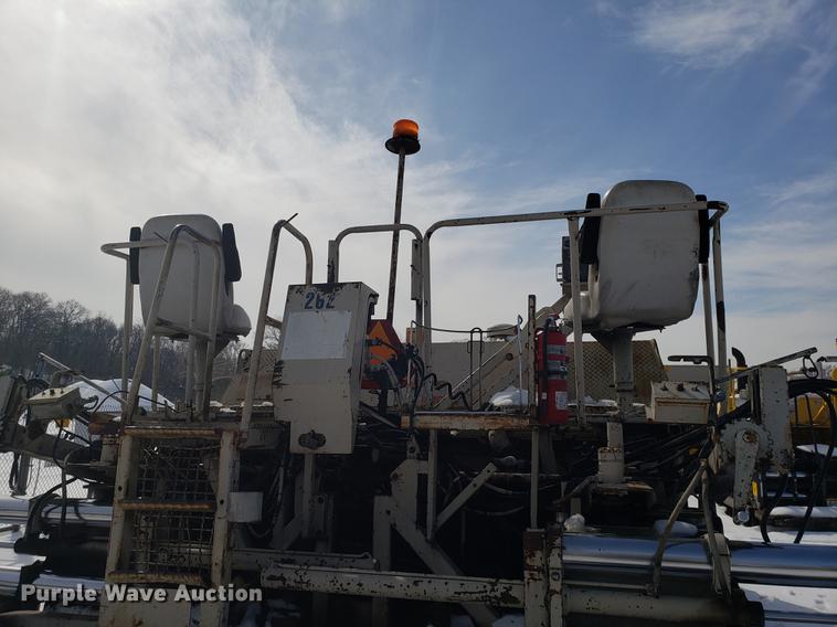 image for item AV9283 Cedarapids CR461 Greyhound paver