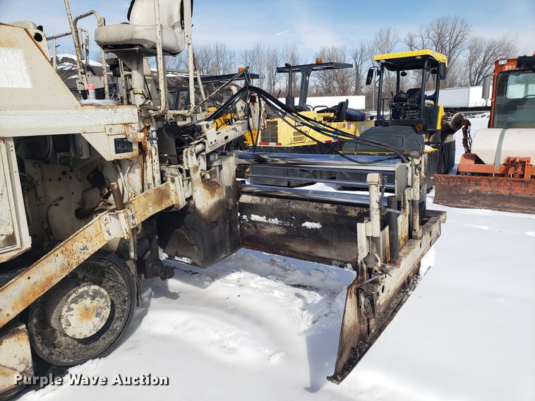 image for item AV9283 Cedarapids CR461 Greyhound paver