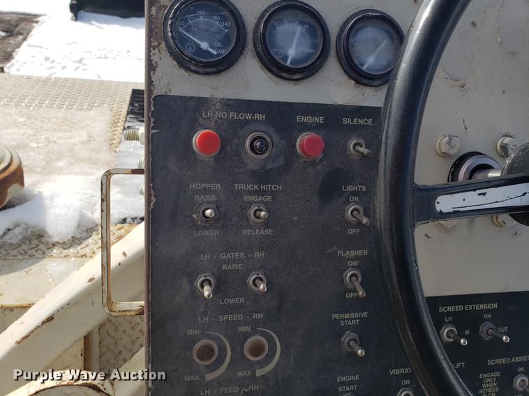 image for item AV9283 Cedarapids CR461 Greyhound paver