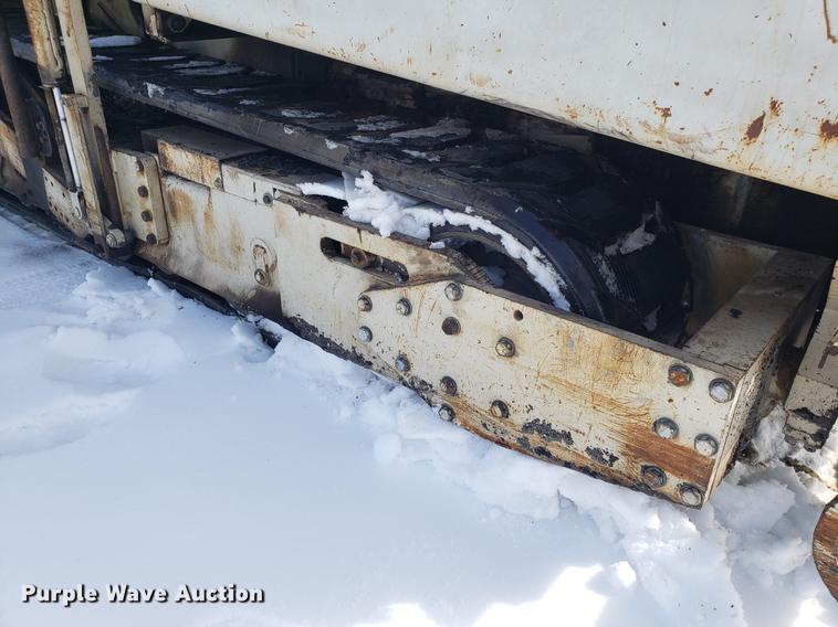 image for item AV9283 Cedarapids CR461 Greyhound paver