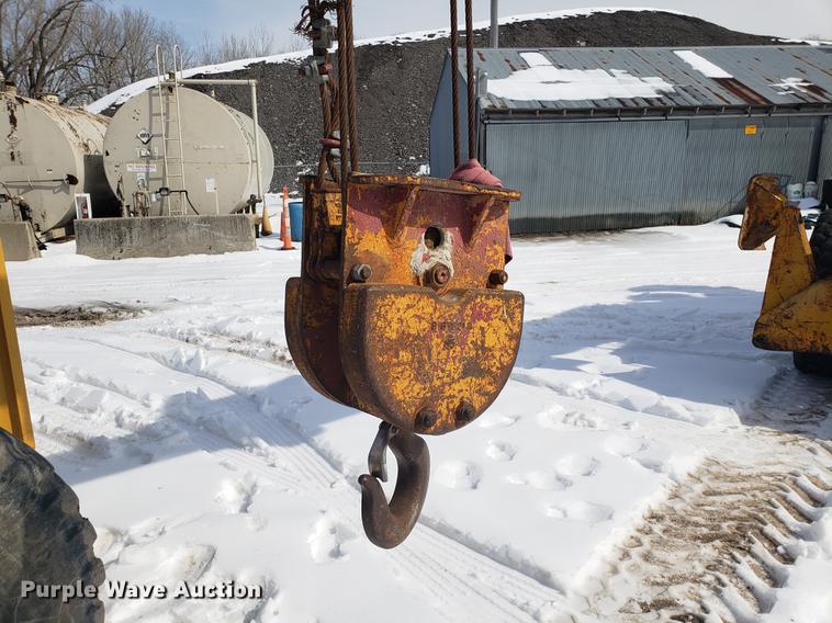 image for item AV9284 Galion 150A crane