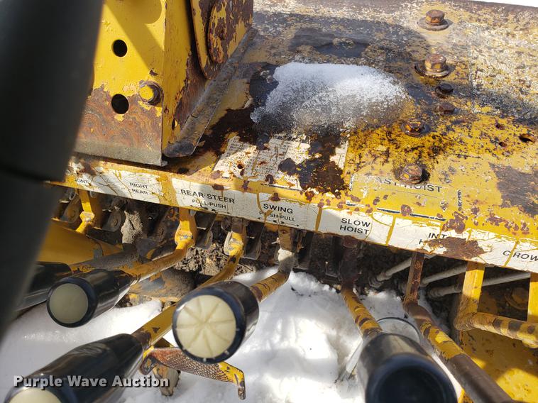 image for item AV9284 Galion 150A crane