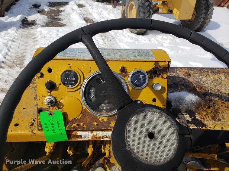 image for item AV9284 Galion 150A crane