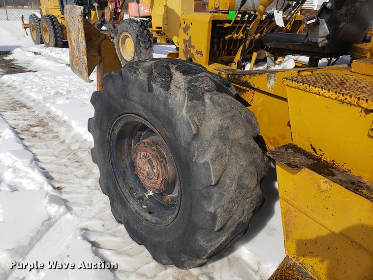 image for item AV9284 Galion 150A crane