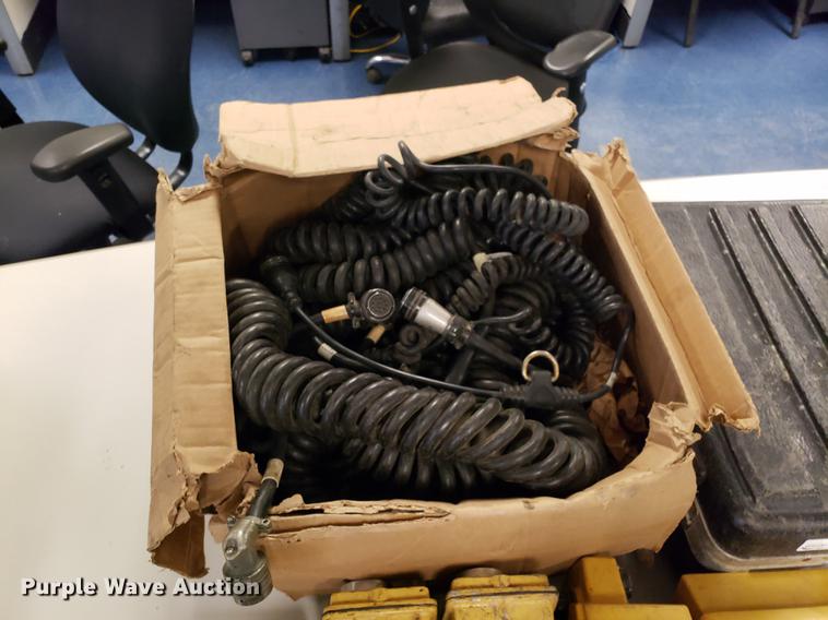 image for item AV9306 (2) grade controls