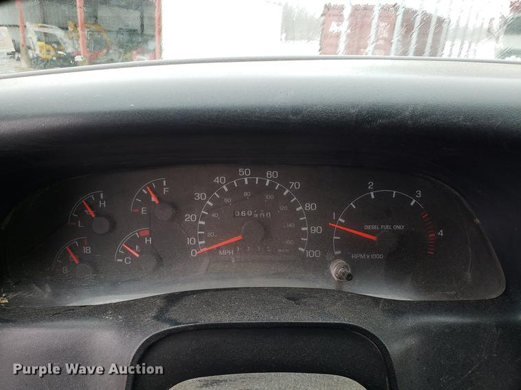 image for item AV9342 2000 Ford F650 Super Duty dump truck