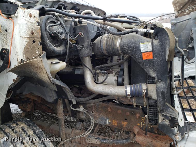 image for item AV9342 2000 Ford F650 Super Duty dump truck