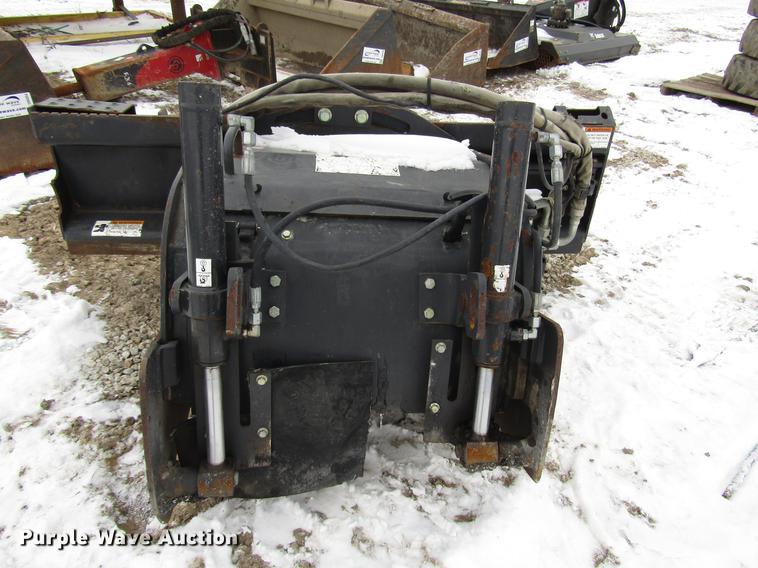 image for item DB6839 2011 Bobcat 24PLA skid steer cold planer