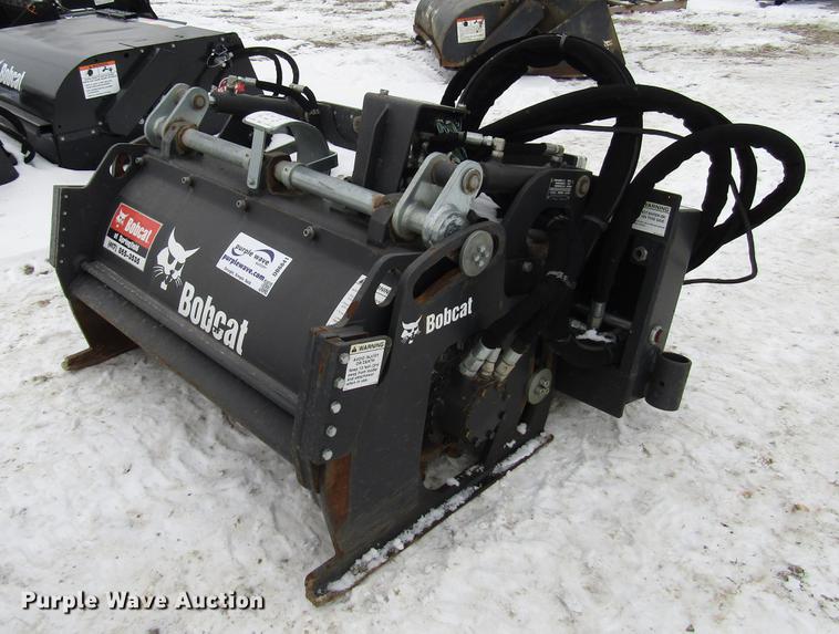 image for item DB6841 2013 Bobcat 40HYD skid steer cold planer