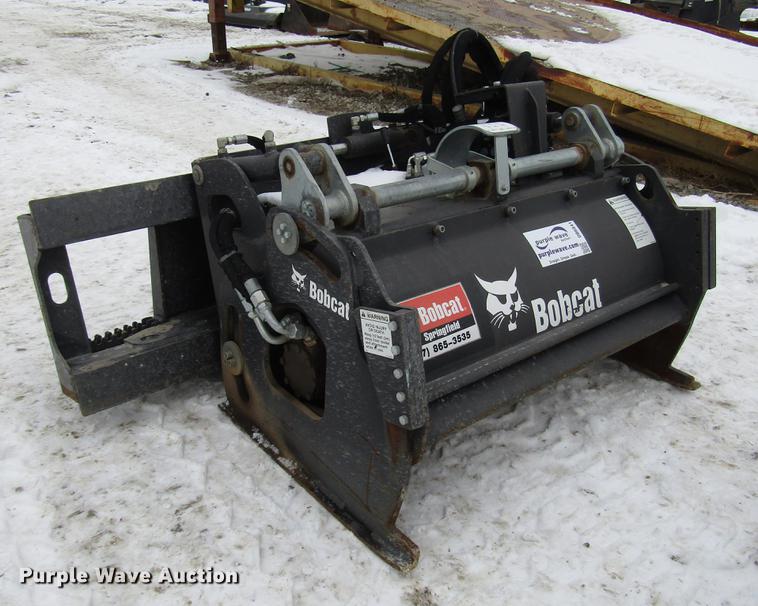 image for item DB6841 2013 Bobcat 40HYD skid steer cold planer