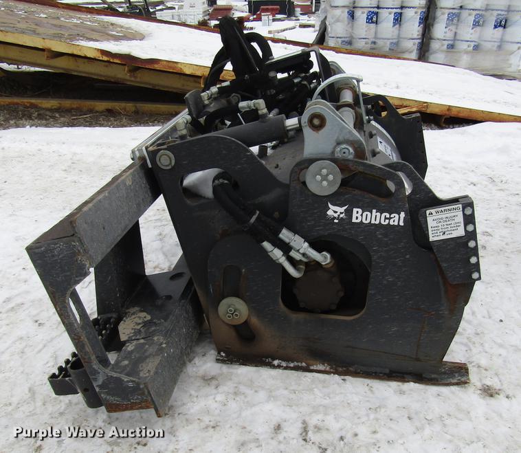 image for item DB6841 2013 Bobcat 40HYD skid steer cold planer