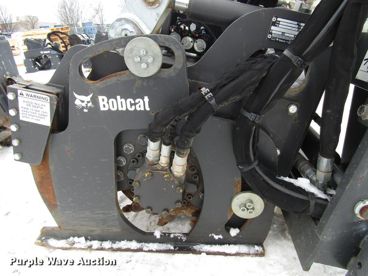 image for item DB6841 2013 Bobcat 40HYD skid steer cold planer