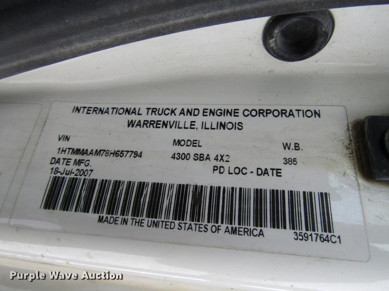 image for item DB6860 2008 International 4300 truck cab and chassis