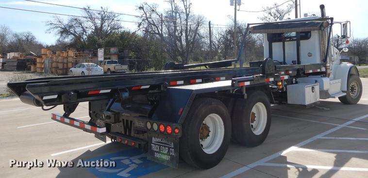 image for item DC0198 2013 Peterbilt 365 roll off truck