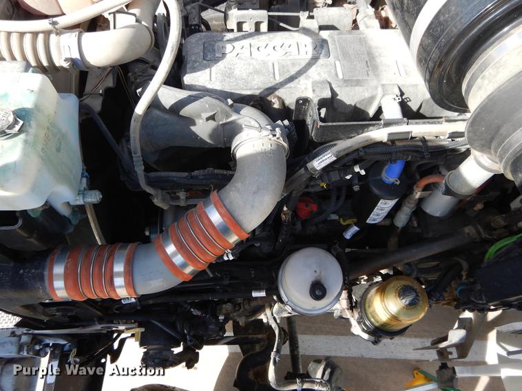 image for item DC0198 2013 Peterbilt 365 roll off truck