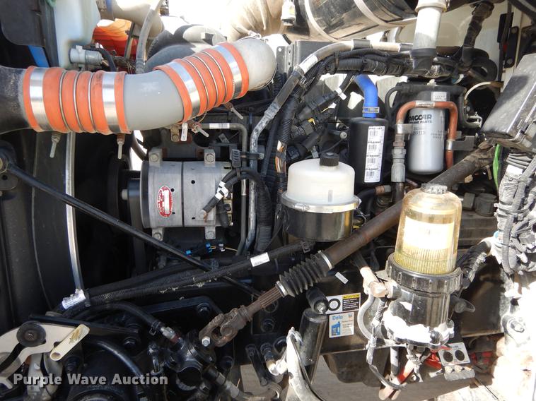 image for item DC0198 2013 Peterbilt 365 roll off truck