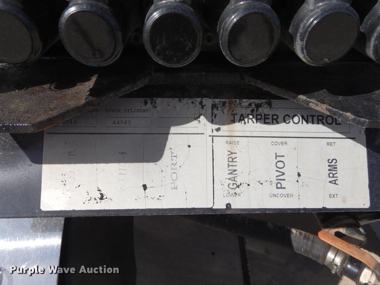 image for item DC0198 2013 Peterbilt 365 roll off truck