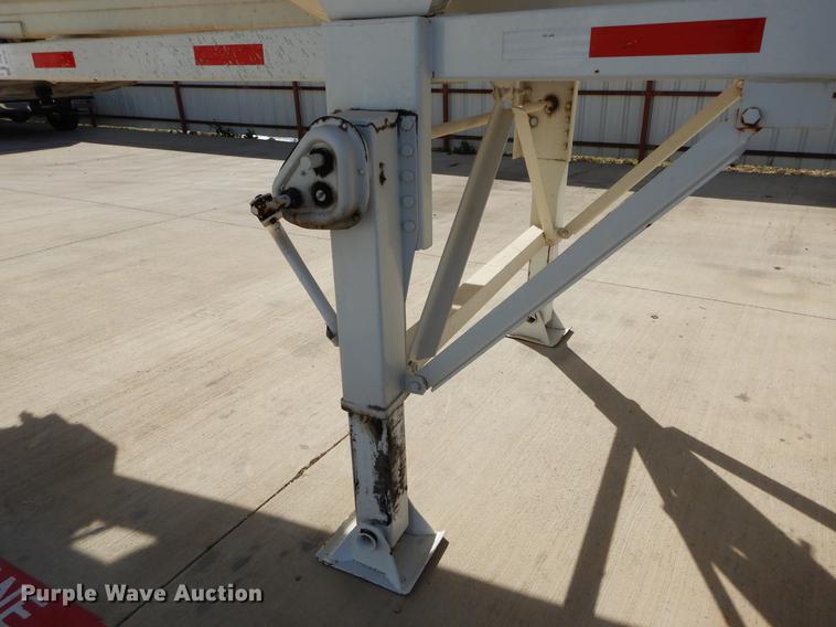 image for item DC0199 2006 CTSI EHRD40 end dump trailer