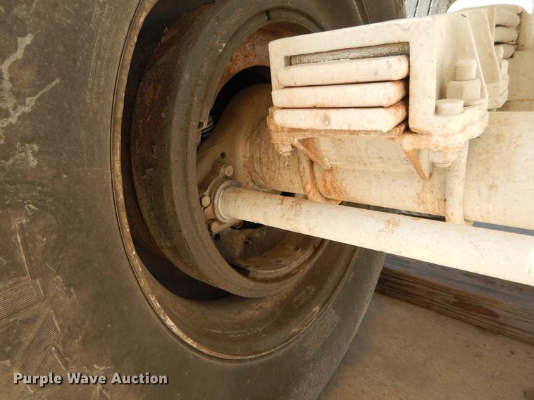 image for item DC0199 2006 CTSI EHRD40 end dump trailer