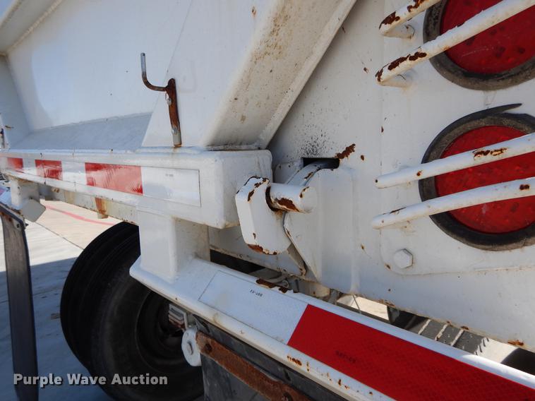 image for item DC0199 2006 CTSI EHRD40 end dump trailer