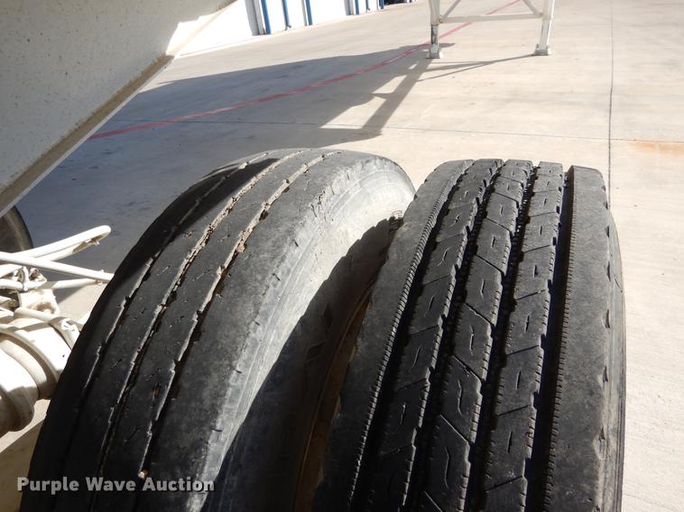 image for item DC0199 2006 CTSI EHRD40 end dump trailer