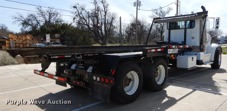 image for item DC0202 2012 Peterbilt 365 roll off truck