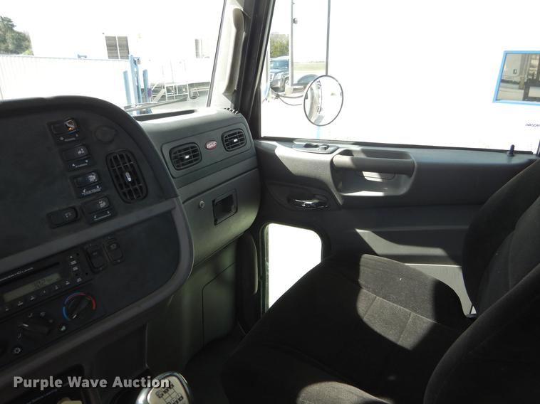 image for item DC0202 2012 Peterbilt 365 roll off truck