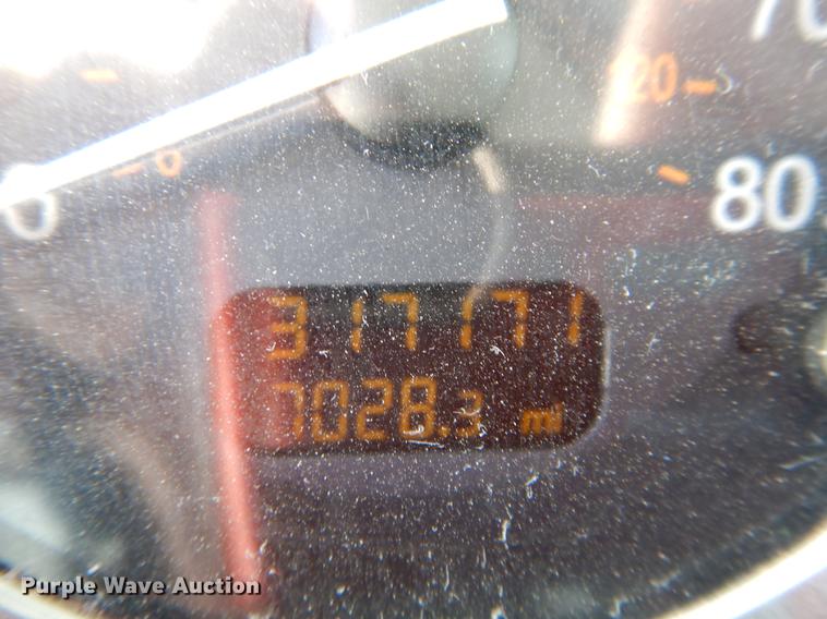 image for item DC0202 2012 Peterbilt 365 roll off truck