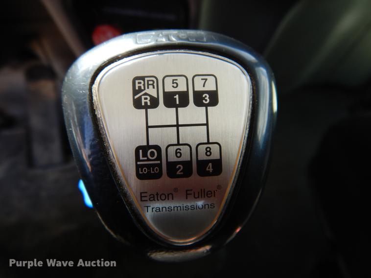 image for item DC0202 2012 Peterbilt 365 roll off truck