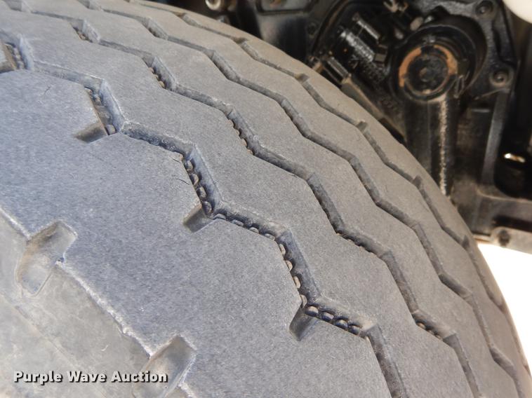 image for item DC0202 2012 Peterbilt 365 roll off truck