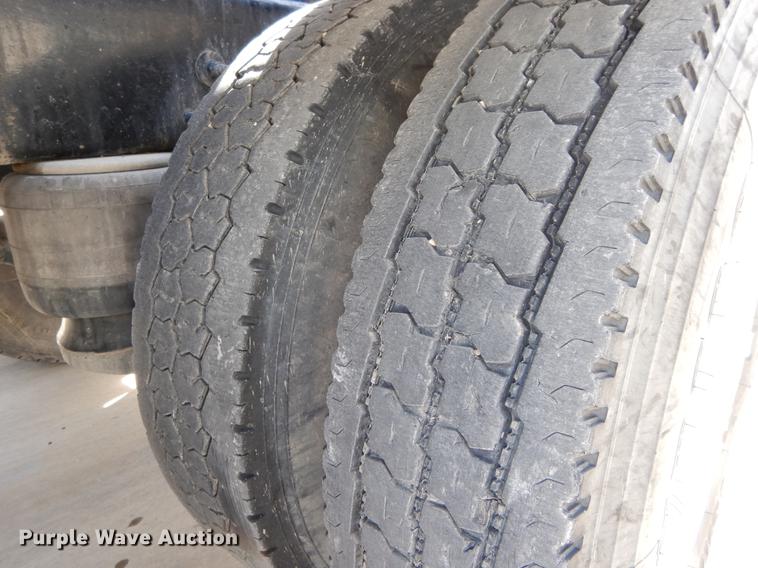 image for item DC0202 2012 Peterbilt 365 roll off truck