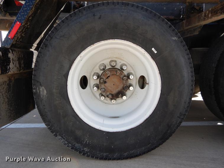 image for item DC0202 2012 Peterbilt 365 roll off truck